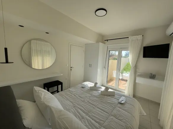 2-bedroom Villa In Geropotamos, Greece (93 M²)