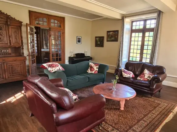 8-bedroom Maison De Maitre In Chalais, France (568 M²)
