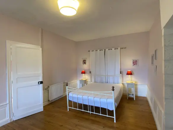 8-bedroom Maison De Maitre In Chalais, France (568 M²)