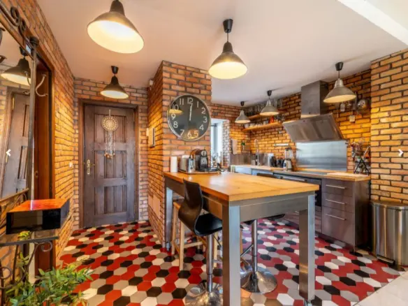 3-bedroom Townhouse In Rio Real, Spain (208 M²)