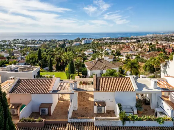 3-bedroom Townhouse In Rio Real, Spain (208 M²)