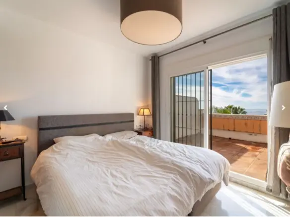 3-bedroom Townhouse In Rio Real, Spain (208 M²)