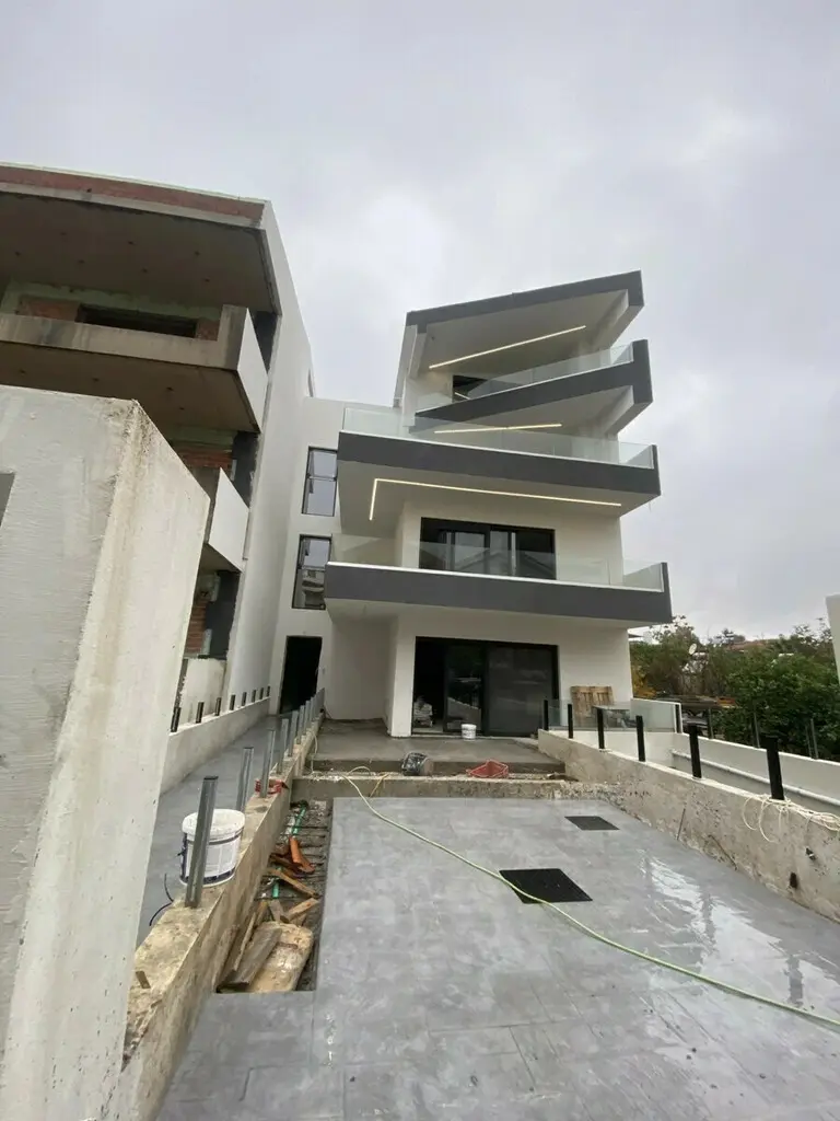 3-bedroom Flat In Gerakas, Greece (100 M²)
