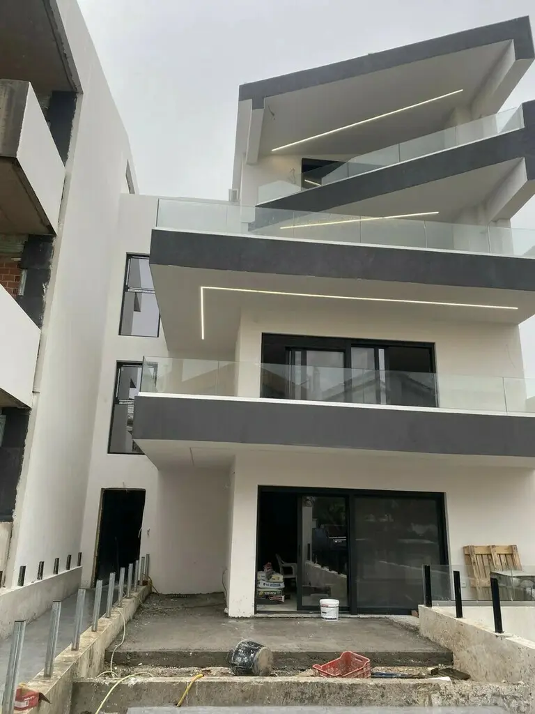 3-bedroom Flat In Gerakas, Greece (100 M²)