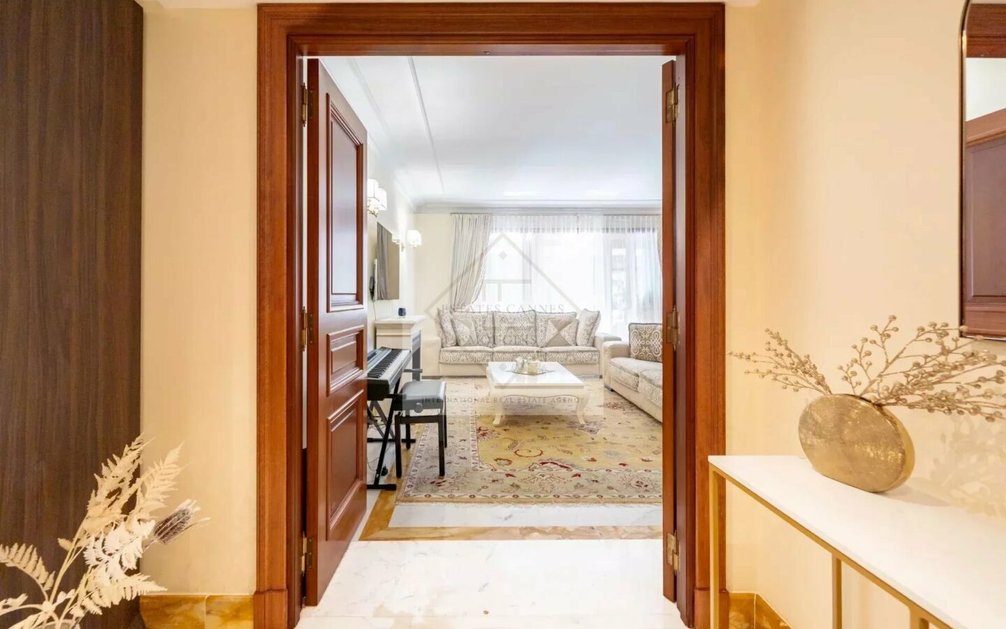 Light And Belle Époque Charm – Private Gardens And Terraces