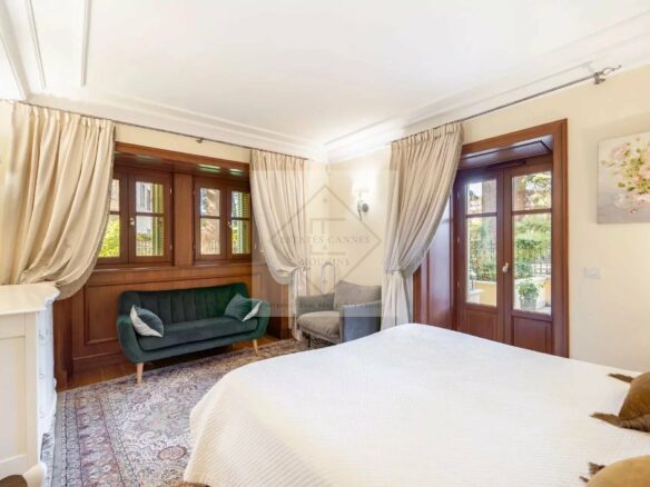 Light And Belle Époque Charm – Private Gardens And Terraces