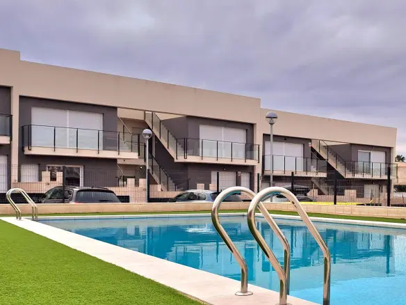 3-bedroom Semi In Santa Pola, Spain (122 M²)