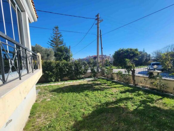Prime Corner 5+1 Villa With Private Garden In Çeşme Dalyan – Walk To The Beach
