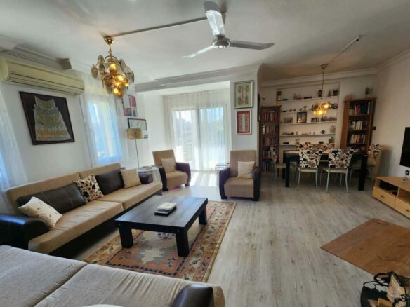 Prime Corner 5+1 Villa With Private Garden In Çeşme Dalyan – Walk To The Beach