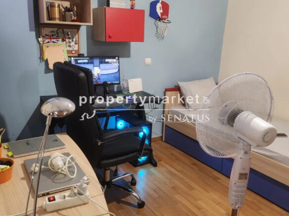 Apartment Of 98 M² In Athens