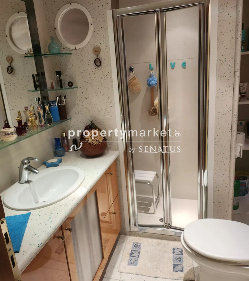 Apartment Of 98 M² In Athens