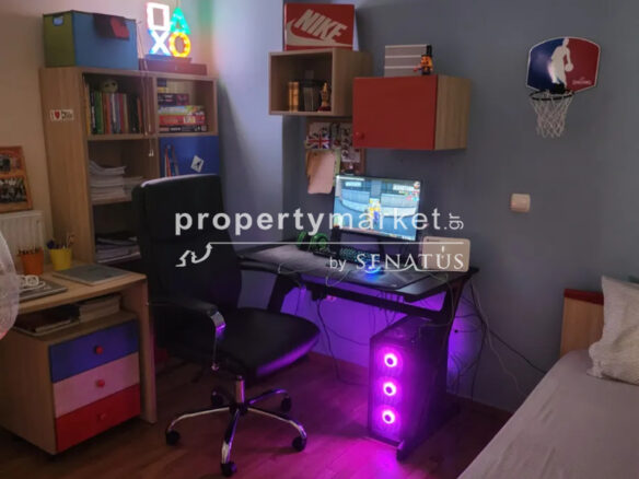 Apartment Of 98 M² In Athens