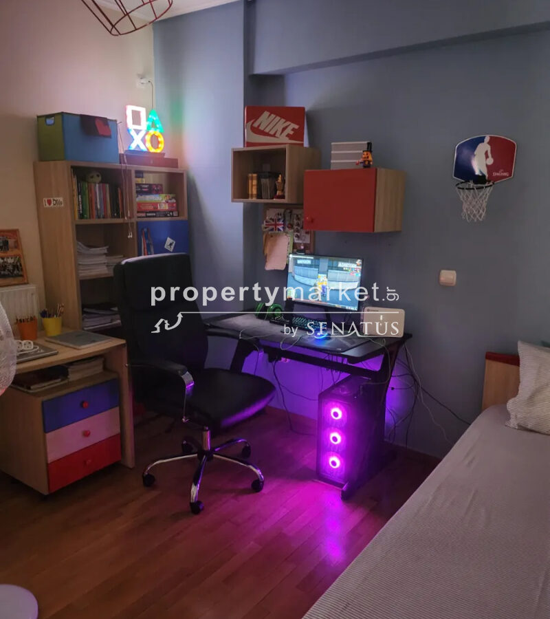 Apartment Of 98 M² In Athens
