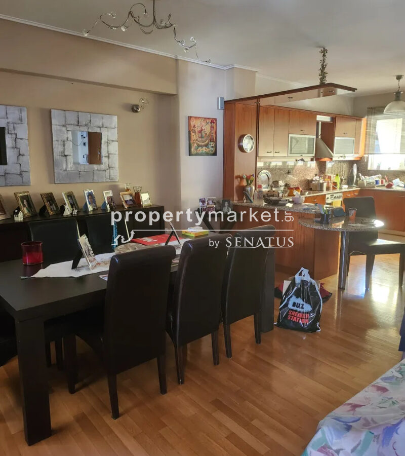 Apartment Of 98 M² In Athens
