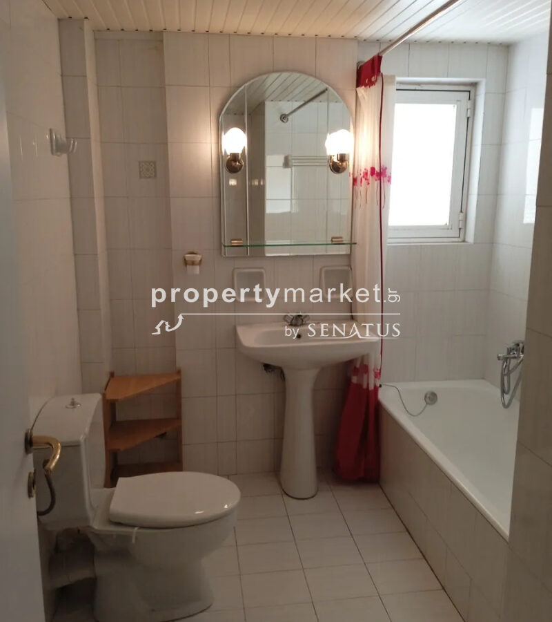 Apartment Of 100 M²