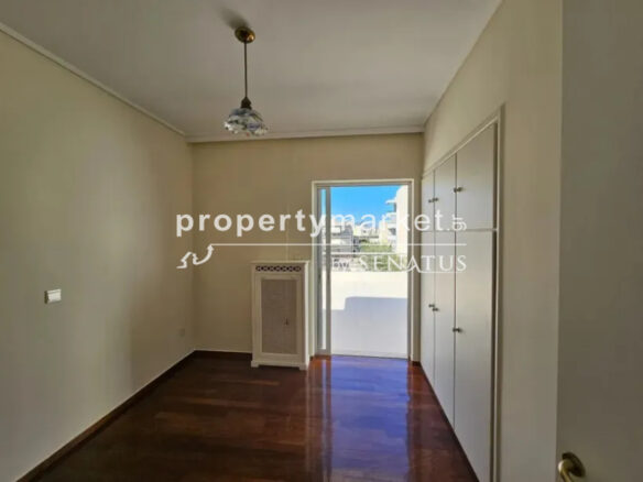 Apartment Of 100 M²