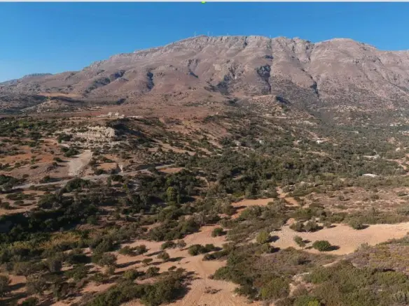 For Sale Land 14500 M² In Crete