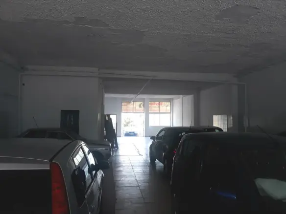 Building In Metamorfosi, Greece (1.460 M²)