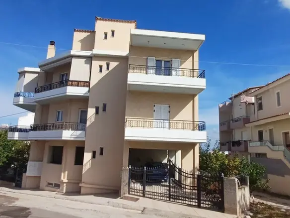 6-bedroom Building In Koropi, Greece (400 M²)