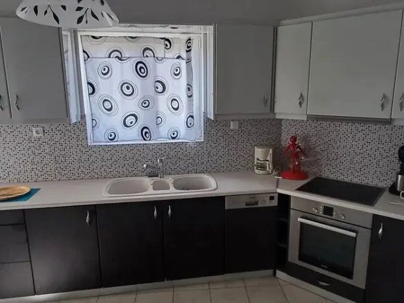 6-bedroom Building In Koropi, Greece (400 M²)
