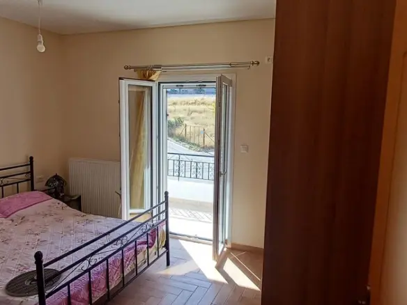 6-bedroom Building In Koropi, Greece (400 M²)