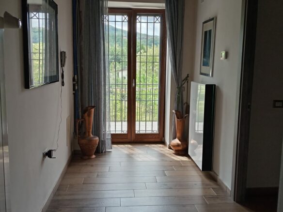 Villa Con Giardino Nel Parco Del Cilento – Vallo Della Lucania (sa)