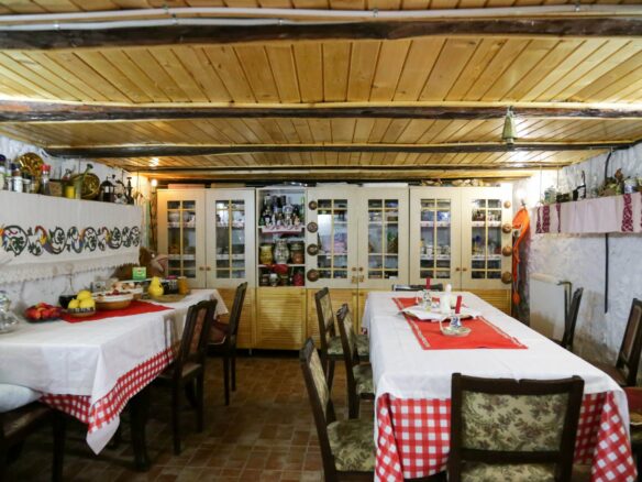 Owner: Unique 8,000sqm Luxury Estate – Restored Heritage Cottage & Modern Design Villa, Muscel Area