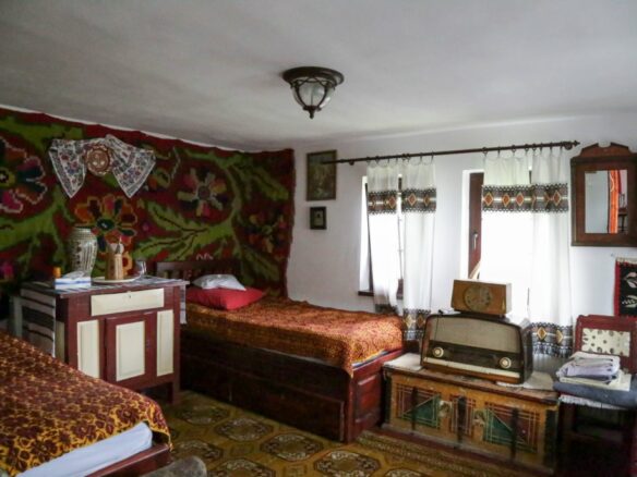 Owner: Unique 8,000sqm Luxury Estate – Restored Heritage Cottage & Modern Design Villa, Muscel Area