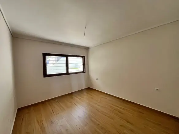Maisonette In Panorama, Greece (185 M²)