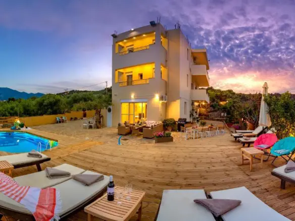 Apartment Of 100 M² In Madrid