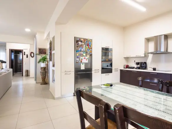Apartment Of 100 M² In Madrid