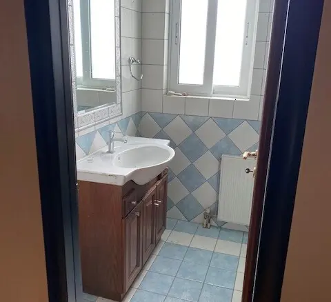 Detached House In Glyfada, Greece (281 M²)