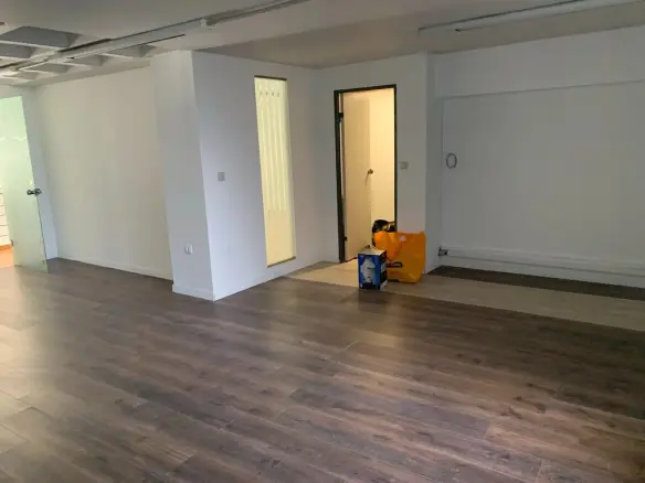 Building In Petralona, Greece (600 M²)