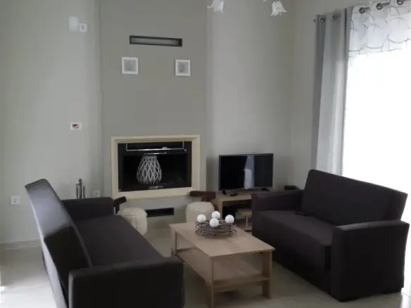 3-bedroom Detached House In Diakopto, Greece (132 M²)