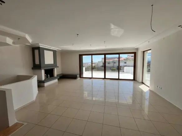 Maisonette In Panorama, Greece (185 M²)