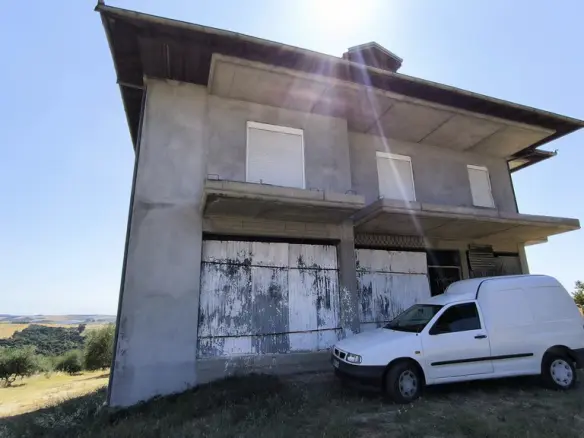 3-bedroom Detached House In Elafina, Greece (238 M²)