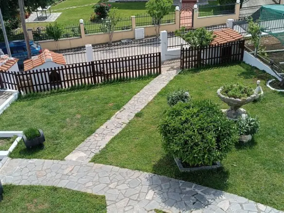 Building In Eleitheres, Greece (240 M²)