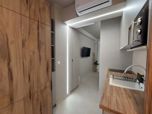 1-bedroom Flat In Center Of Thessaloniki, Greece (32 M²)