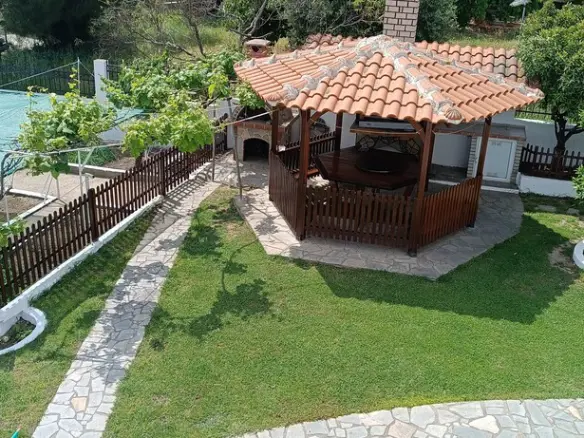 Building In Eleitheres, Greece (240 M²)