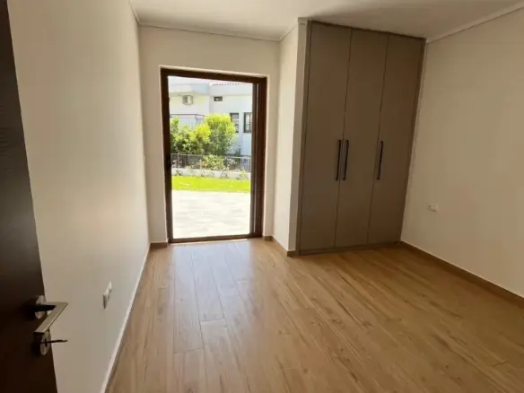 Maisonette In Panorama, Greece (185 M²)