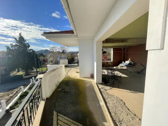 Building In Eleitheres, Greece (240 M²)