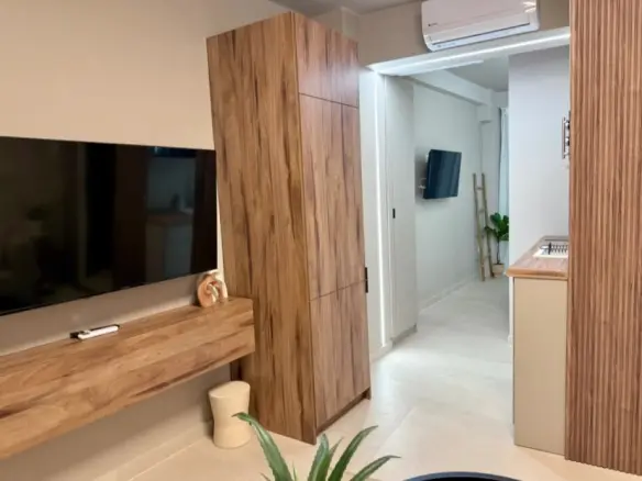 1-bedroom Flat In Center Of Thessaloniki, Greece (32 M²)