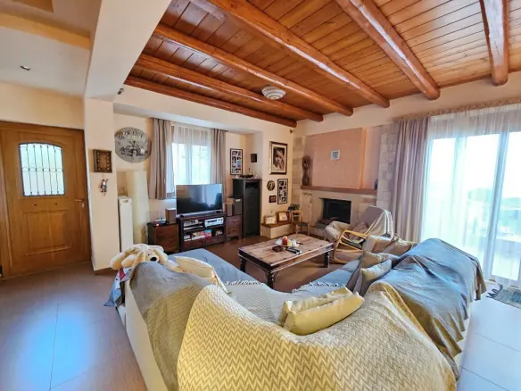 3-bedroom Detached House In Agios Nikolaos, Greece (155 M²)