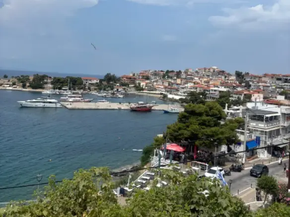 Building In Sithonia, Greece (130 M²)