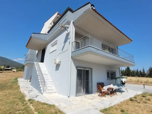 4-bedroom Detached House In Thermi, Greece (320 M²)