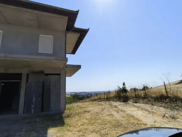 3-bedroom Detached House In Elafina, Greece (238 M²)