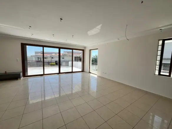 Maisonette In Panorama, Greece (185 M²)