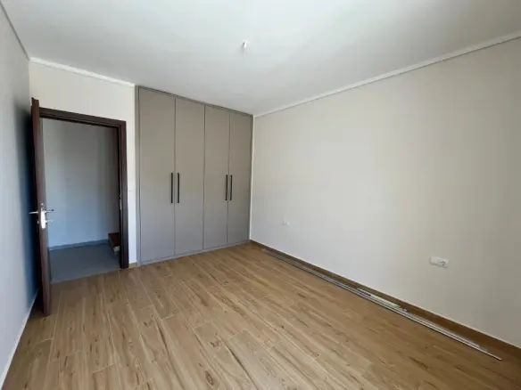 Maisonette In Panorama, Greece (185 M²)