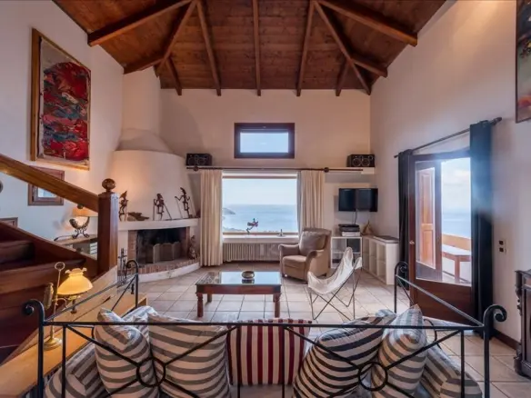 Villa In Agios Nikolaos, Greece (518 M²)