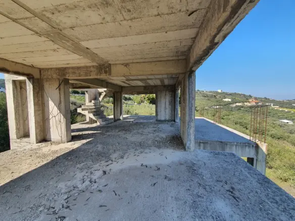 Detached House In Heraclion Cretes, Greece (296 M²)
